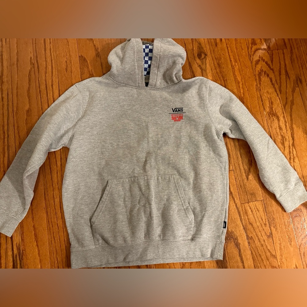 VANS x Discovery Shark Week Gray Hoodie Sweatshirt Size XL